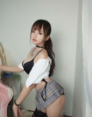 美丽的婶婶中文字幕3