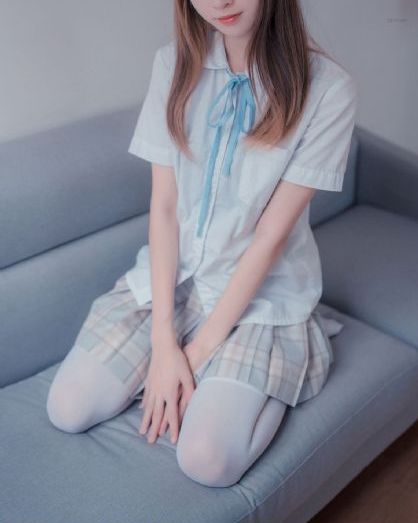 和上司女部长出差bd在线